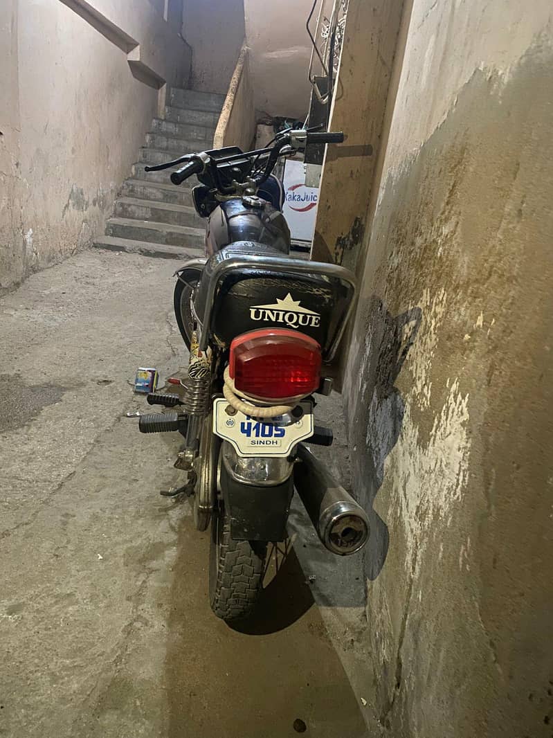 Unique 125 0