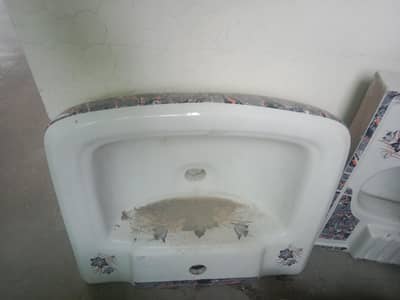 New Ceramic Bathroom Sanitary Set – never Used
