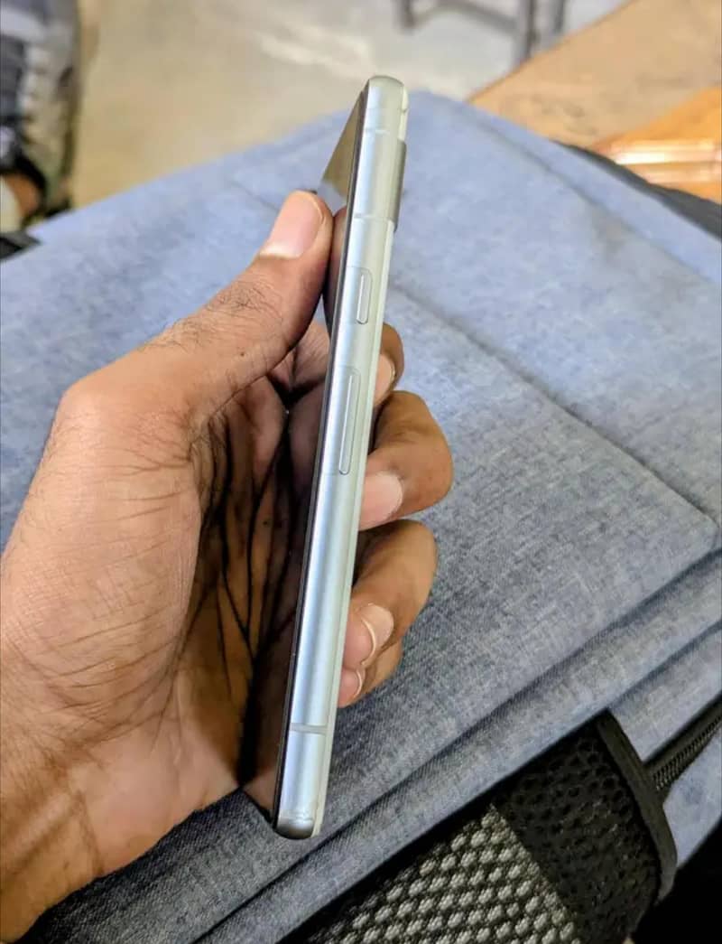 Google Pixel 7a 1