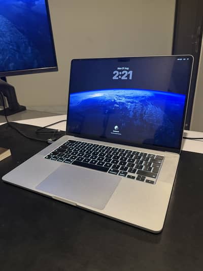 Macbook Air M3 16/256 | Urgent Sale