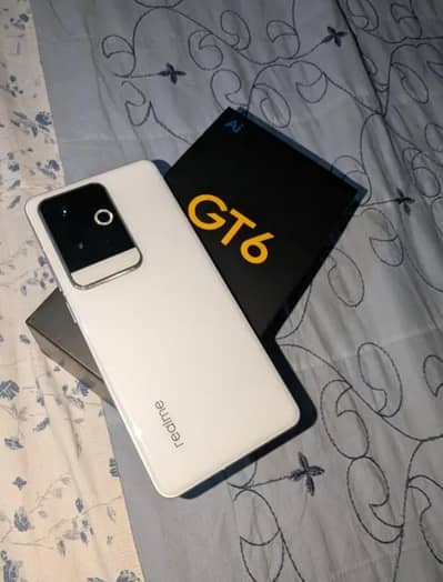 Realme GT 6 (12/256 Official PTA Approved)