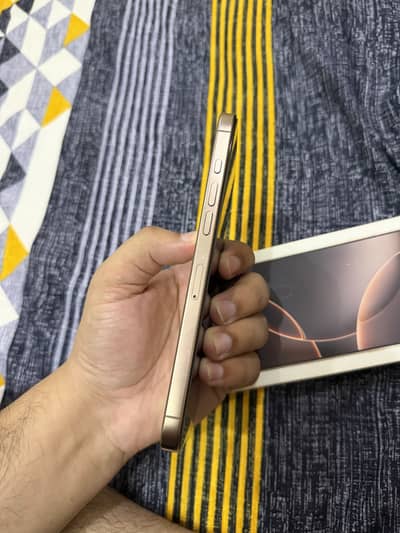 Apple iPhone 16 Pro Max