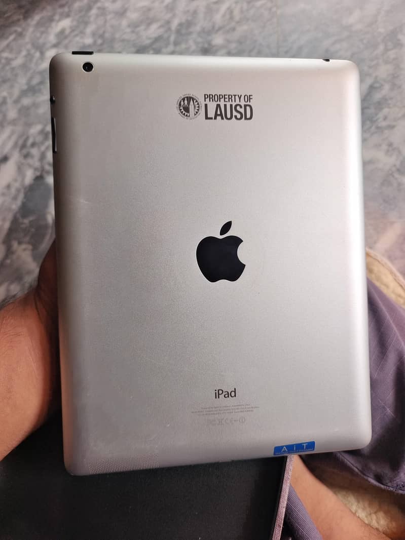 ipad. 4