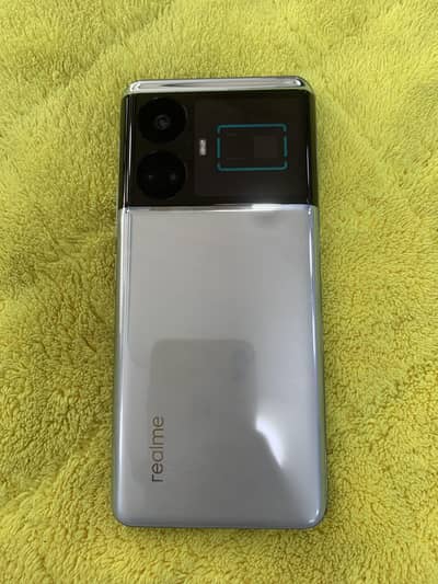 Realme GT 5