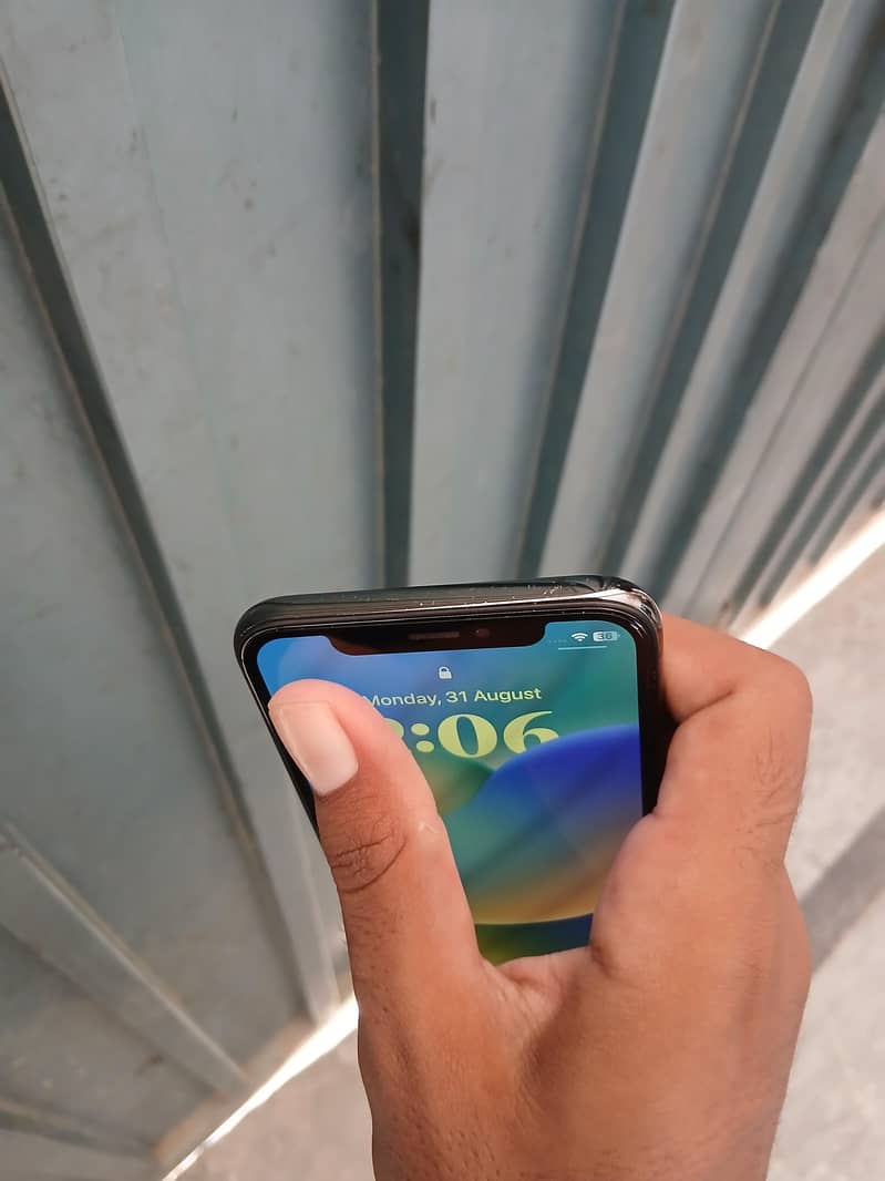 Apple iPhone X 6