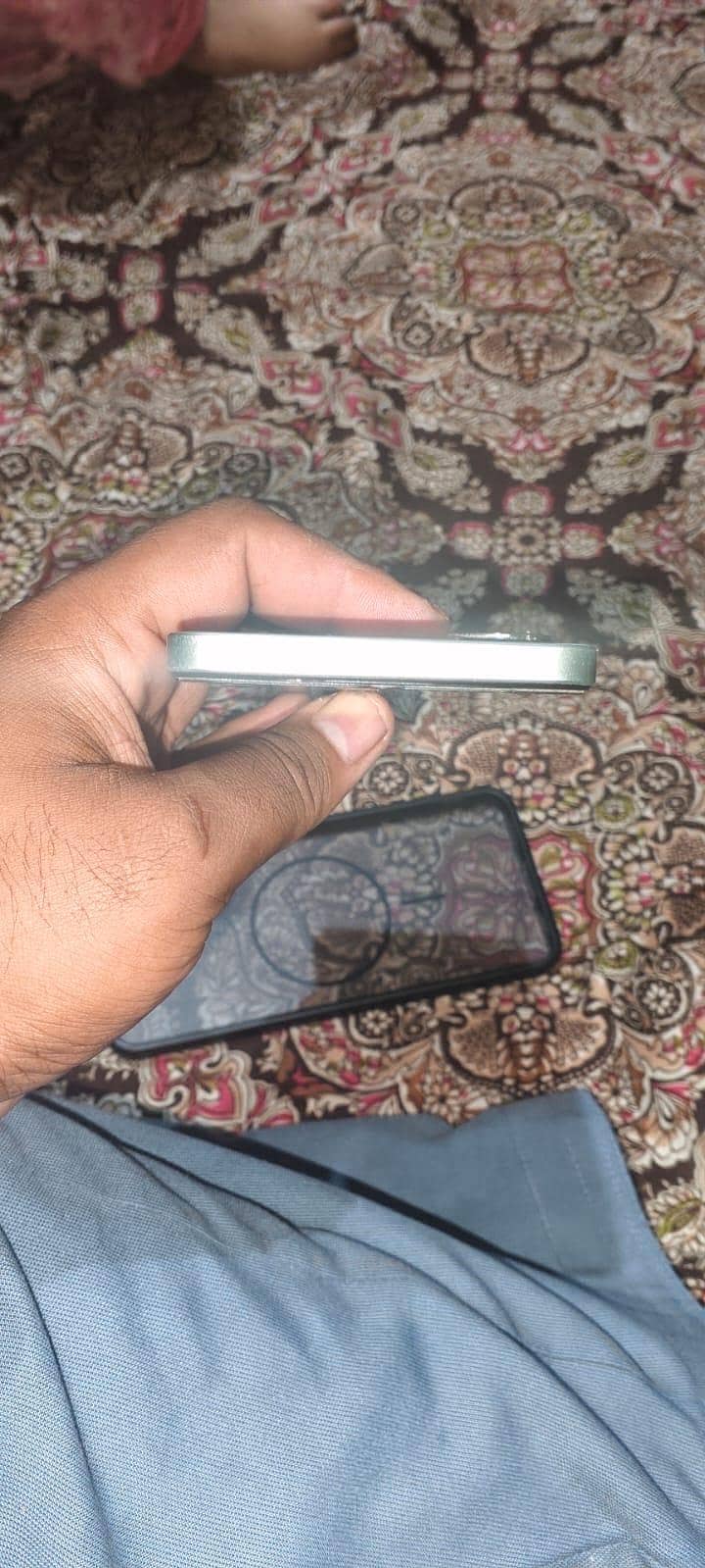 Realme Note 60 4