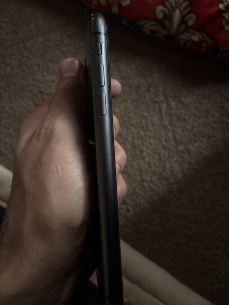 Apple iPhone 11 2