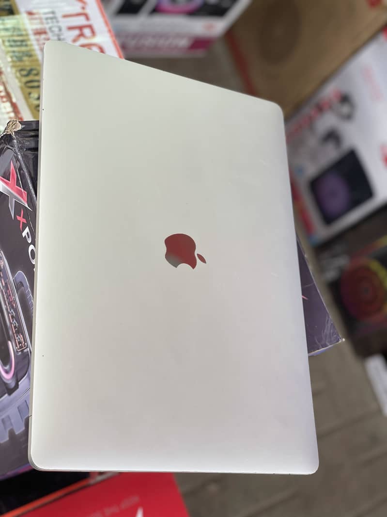 Macbook pro 2017 3
