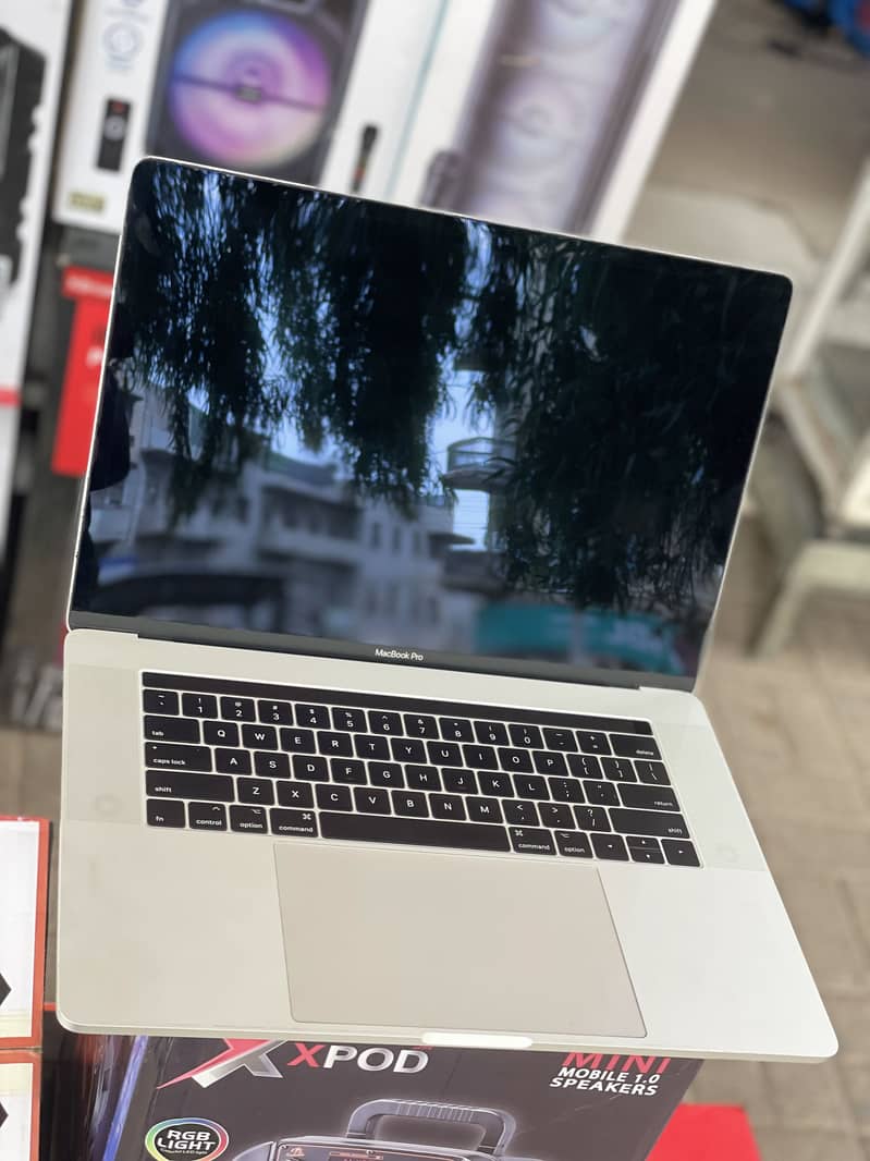 Macbook pro 2017 7