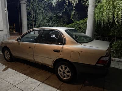 Toyota Corolla GLI 2000