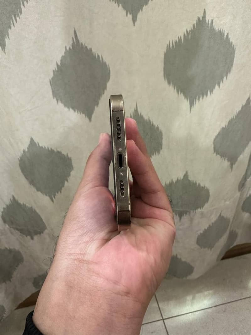 iPhone 12 Pro Max 1