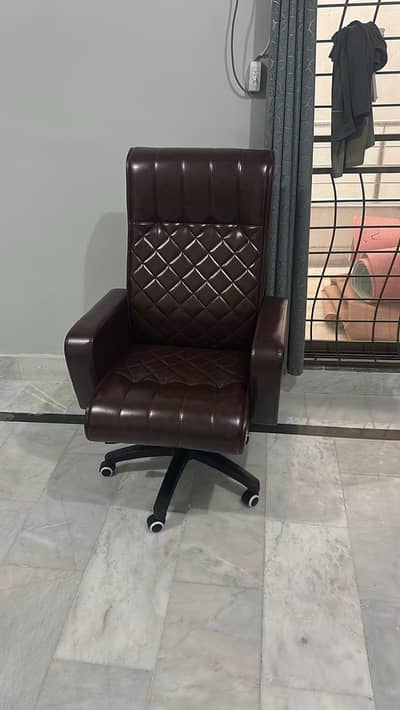 CEO Chair