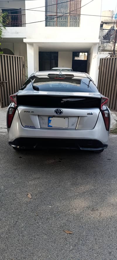 Toyota Prius 2015 (03214924142)