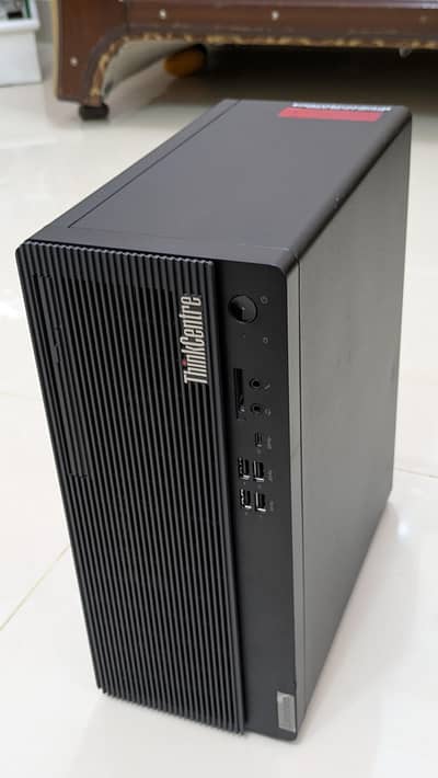 Lenovo ThinkCentre M70t Gen 4 (Core i7 13700 | 24GB RAM | 512GB NVMe )