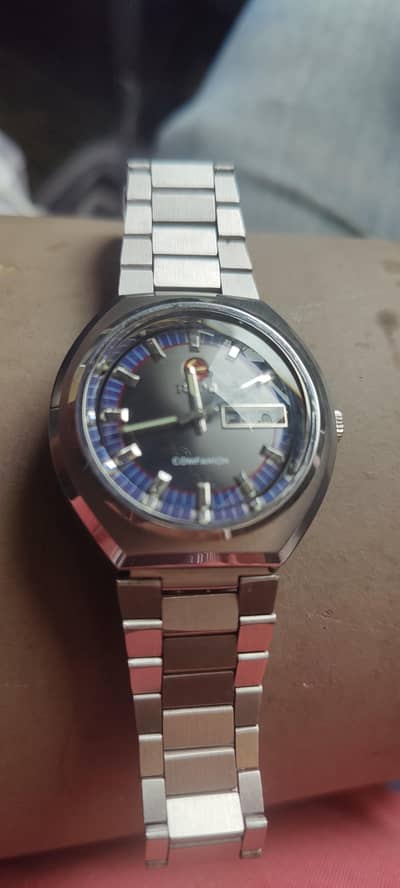 Beautiful Rado with swiss machine