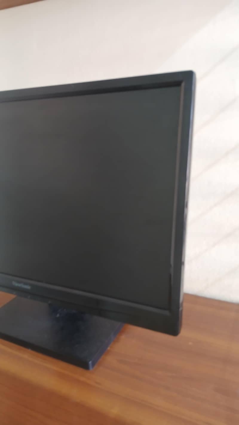 View Sonic 22" inch lcd 4