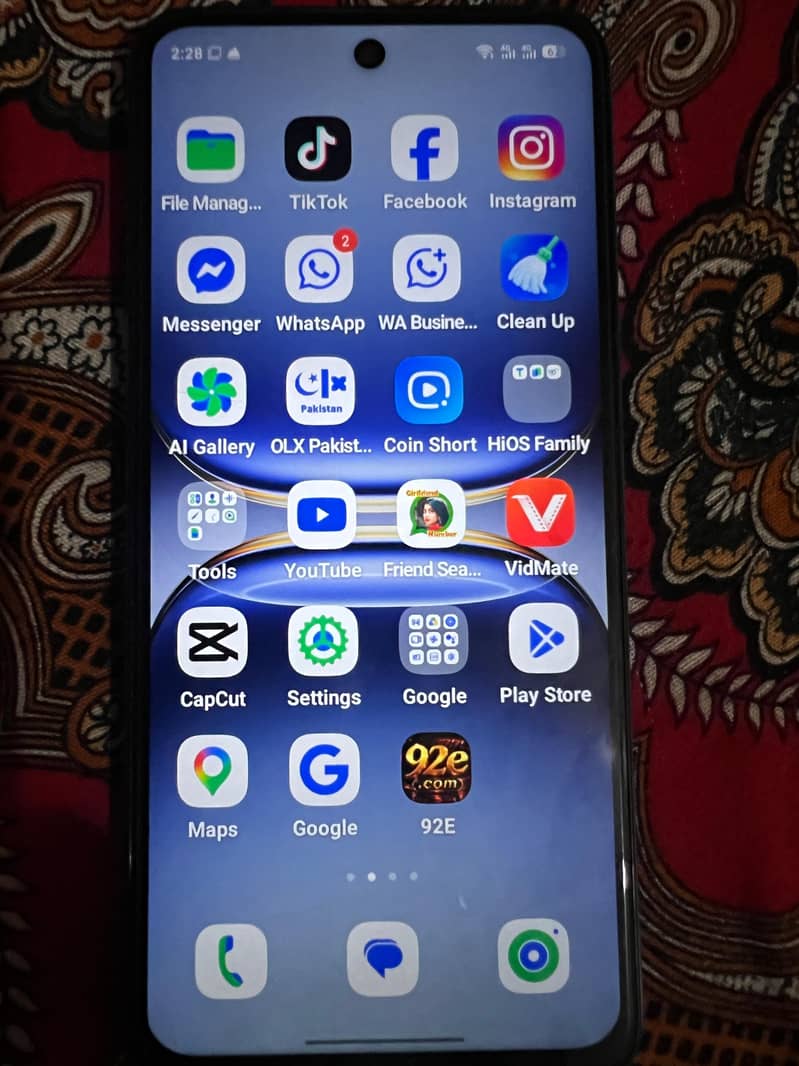 Tecno Spark 40 2