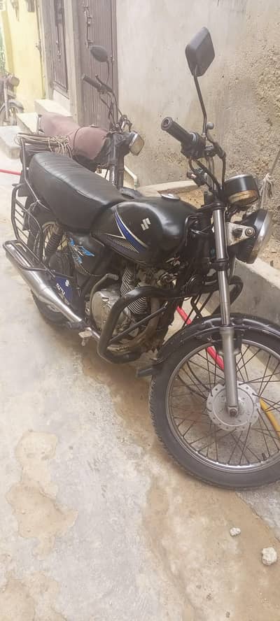 good condition and and excellent tyres