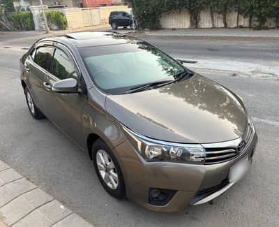 Toyota Corolla Altis Grande CVT-i 1.8 2016  Model