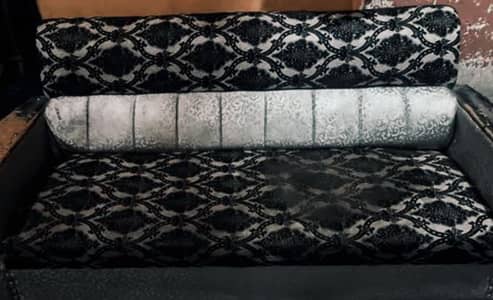 5 seater shop klia koi Lena chahiya ya ghr klia low price