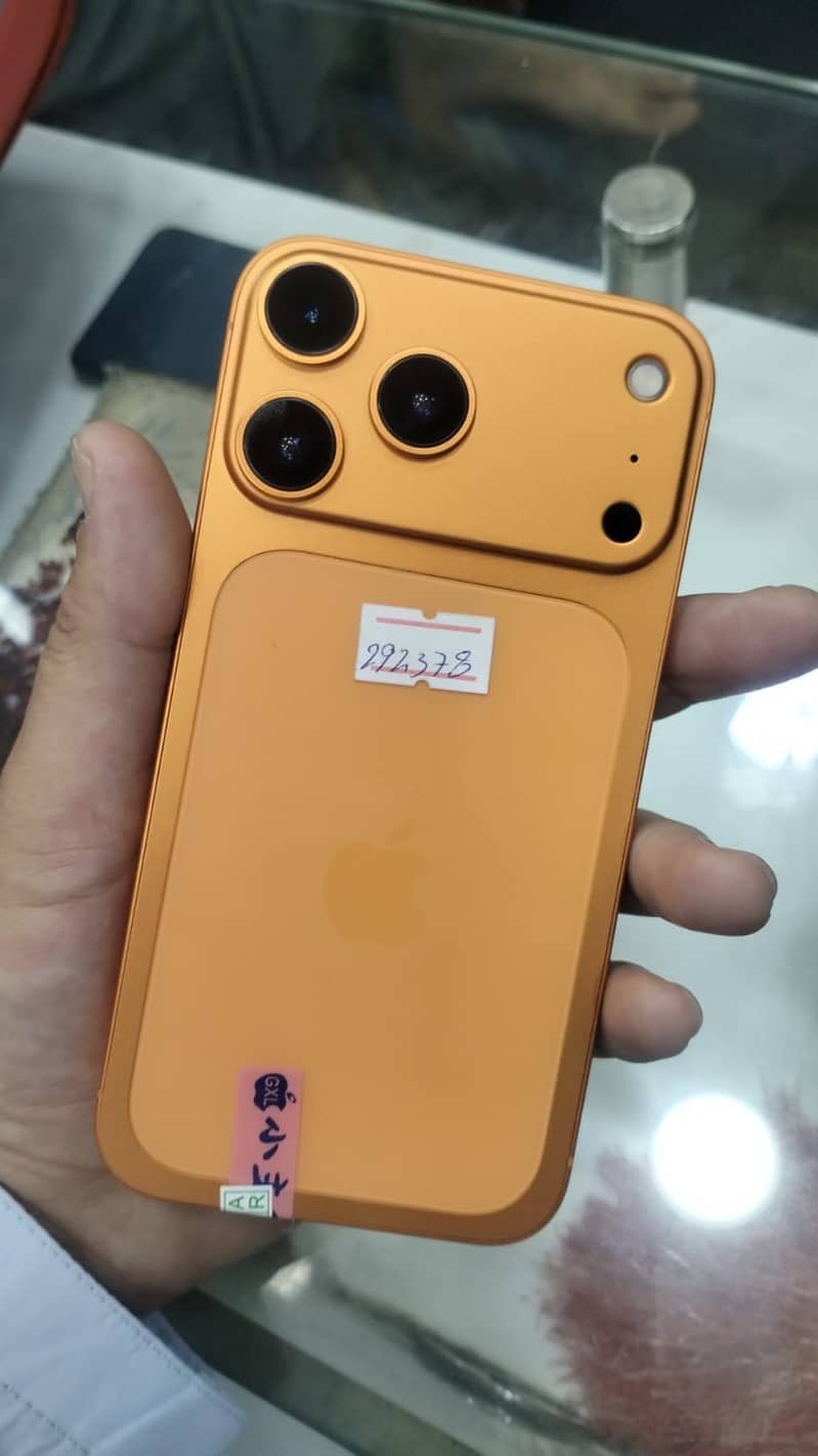 Apple iPhone 17 Pro 0