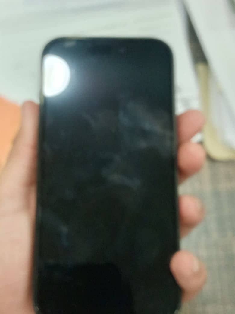 iPhone 15 6