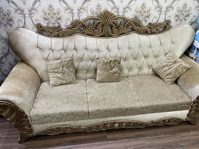 7 seater Full sofa set wooden material