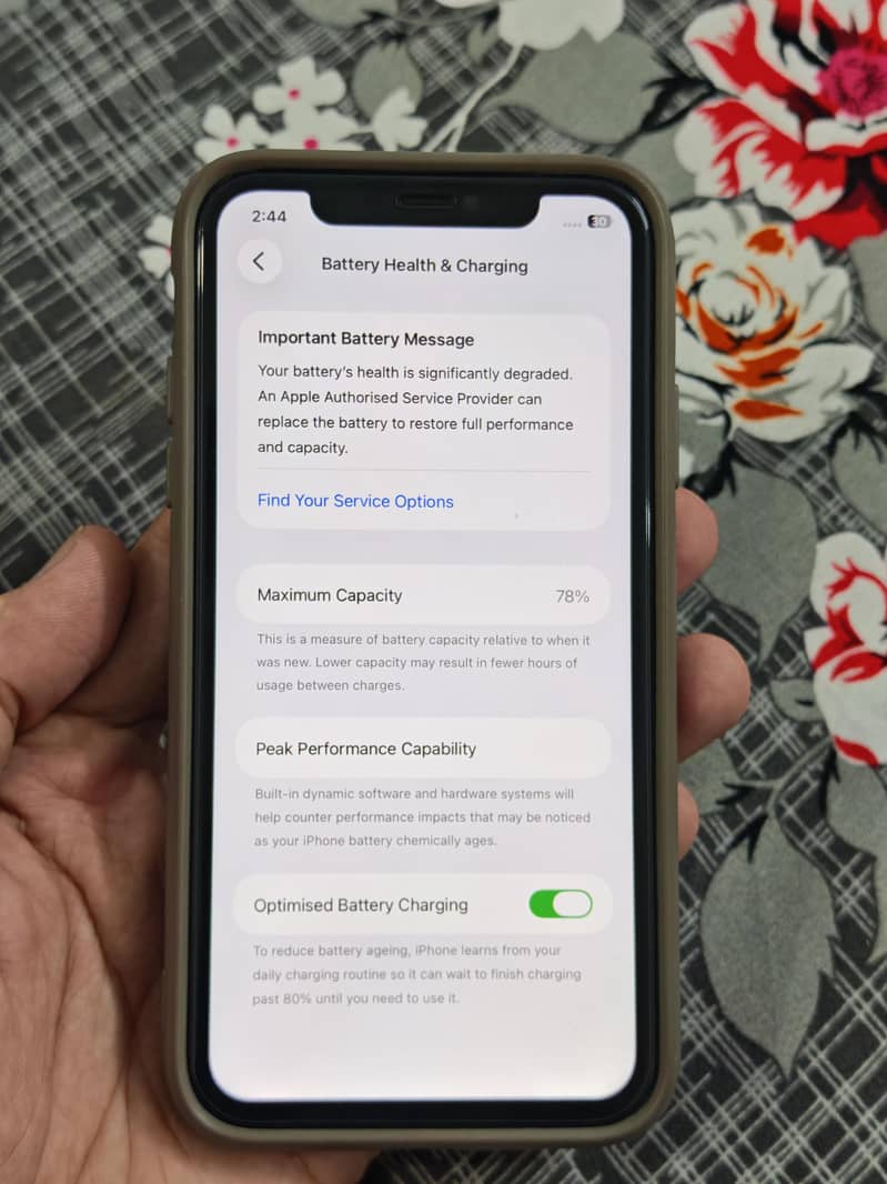 Apple iPhone 11 4