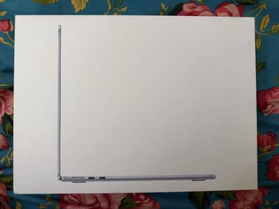 M5 Chip Macbook Air 13 Inches 16/512GB (New) Unopened