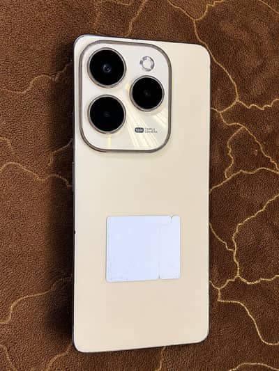 Infinix Hot 40