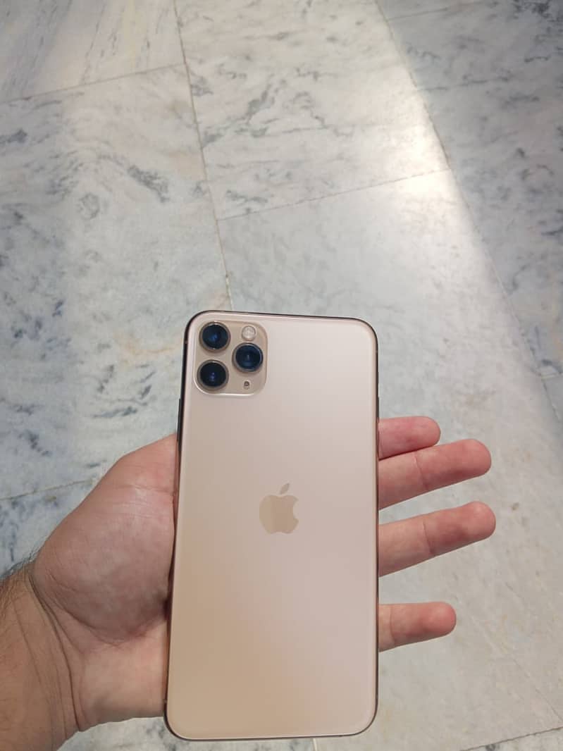 Apple iPhone 11 Pro Max 2