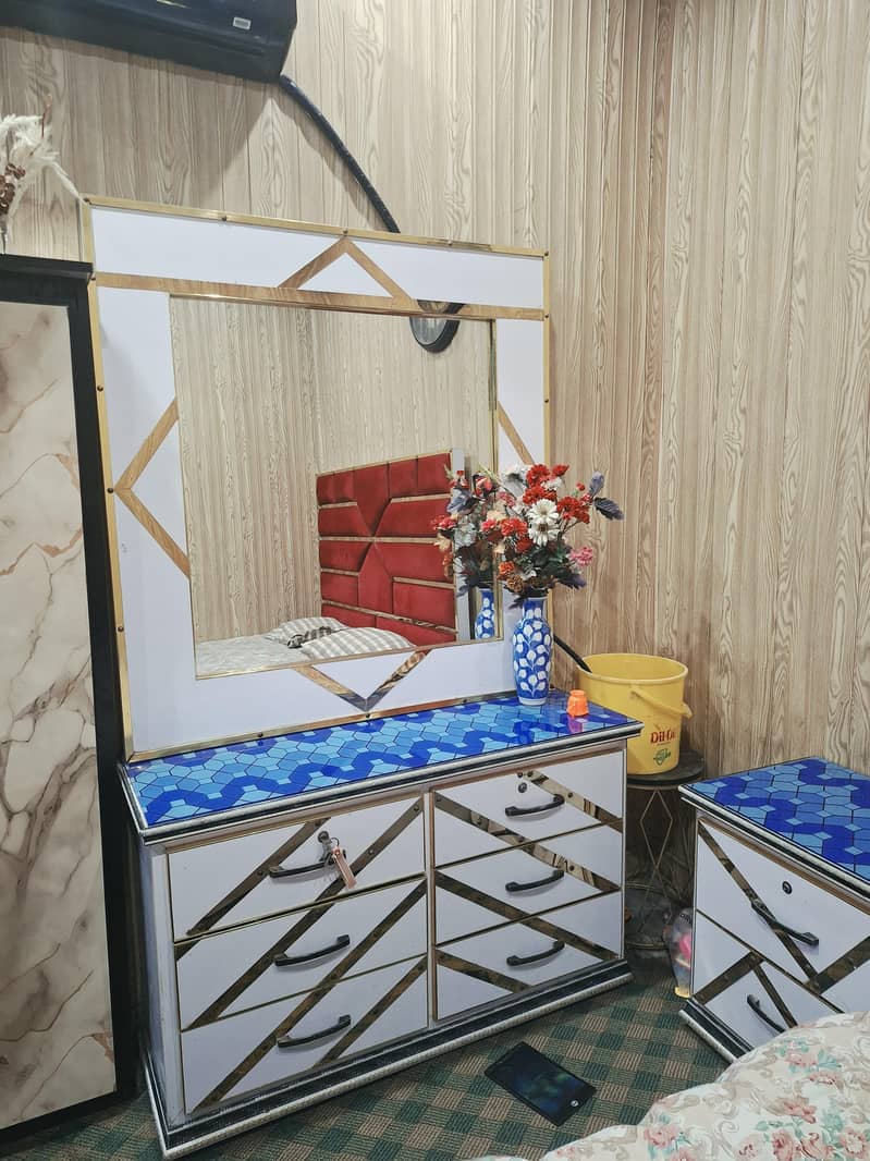 bed set desing sight table  and  table 1