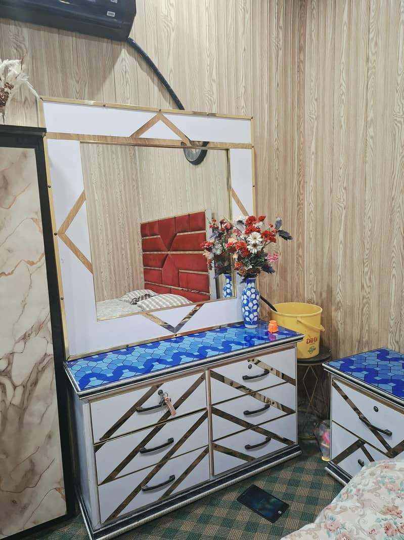 bed set desing sight table  and  table 2