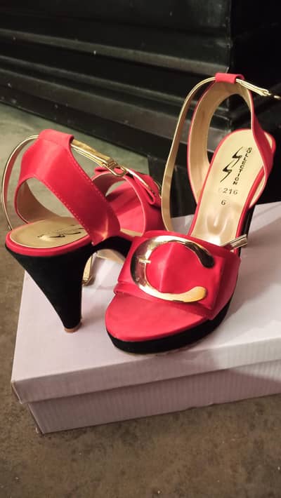 casual heels