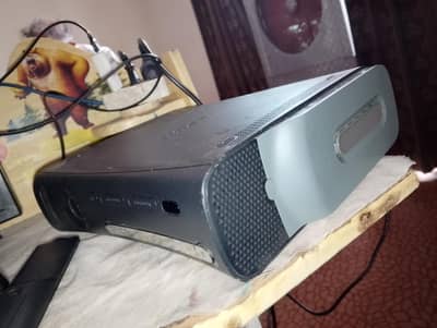 Xbox 360 jasper brand new condition 250 GB with wireless controller