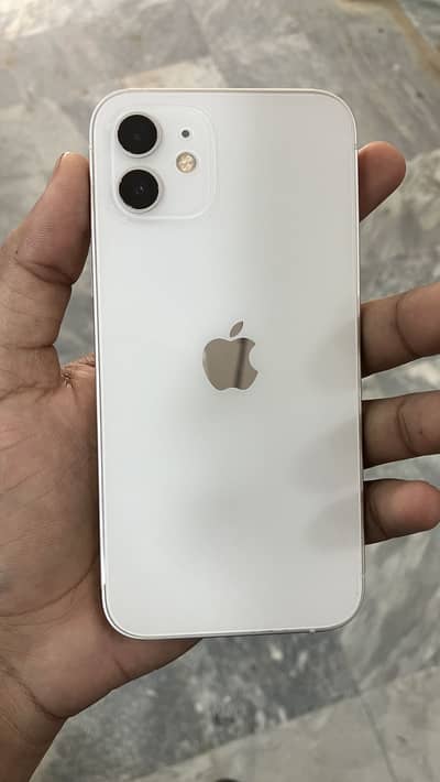 Apple iPhone 12