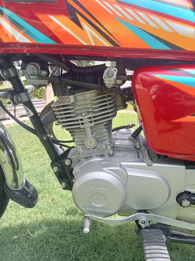 Honda 125 For sale condition 10/10 2026 model
