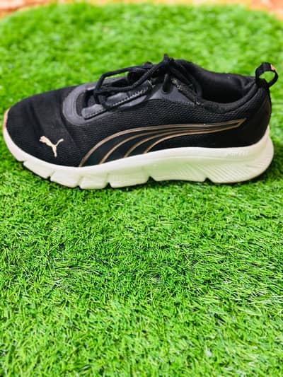 Original puma shoes