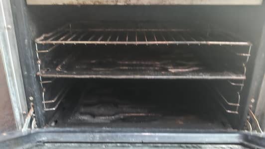 Gas Stove/Oven C-47 – 1 Year Used – Good Condition