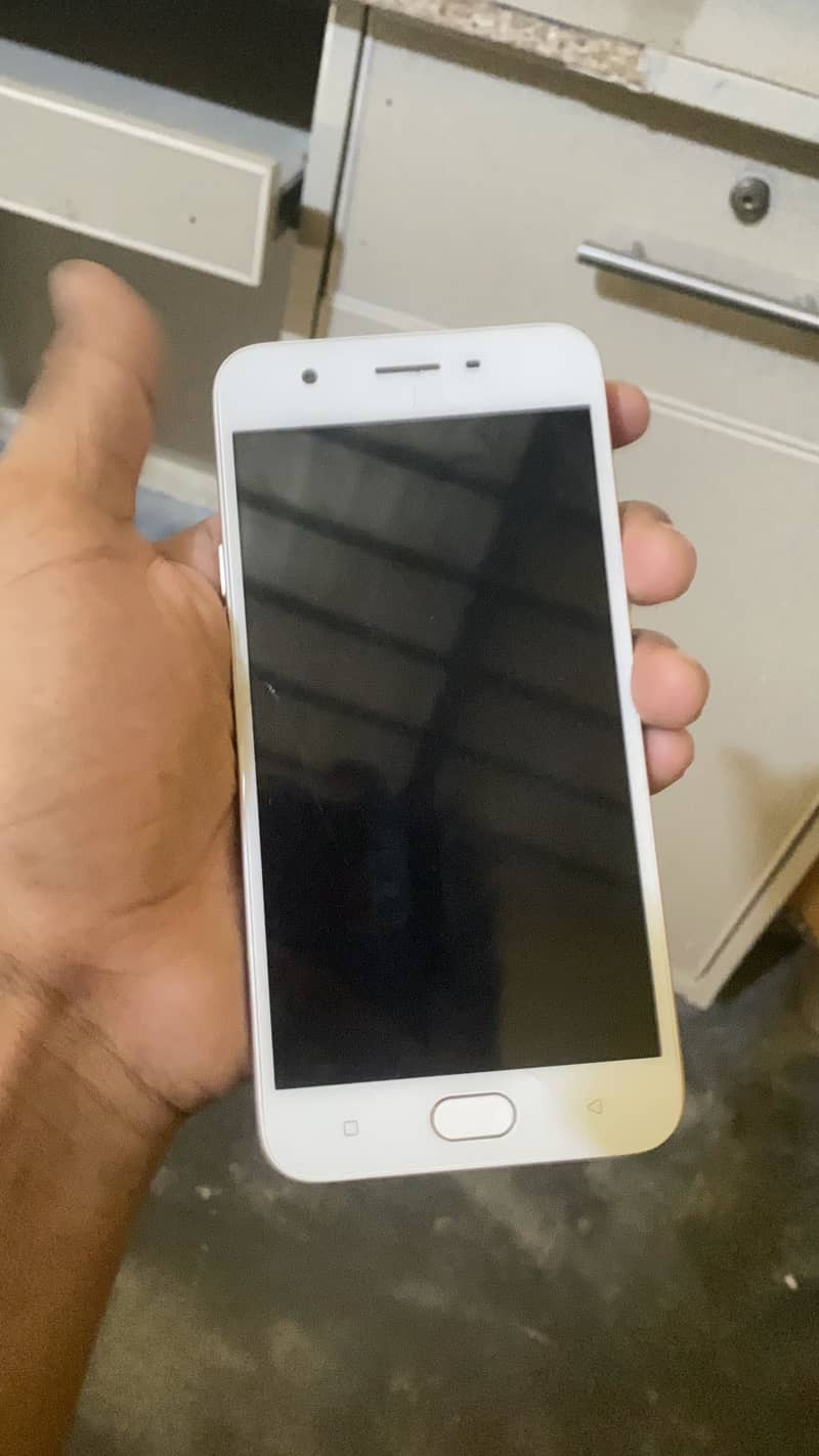 OPPO A57 1