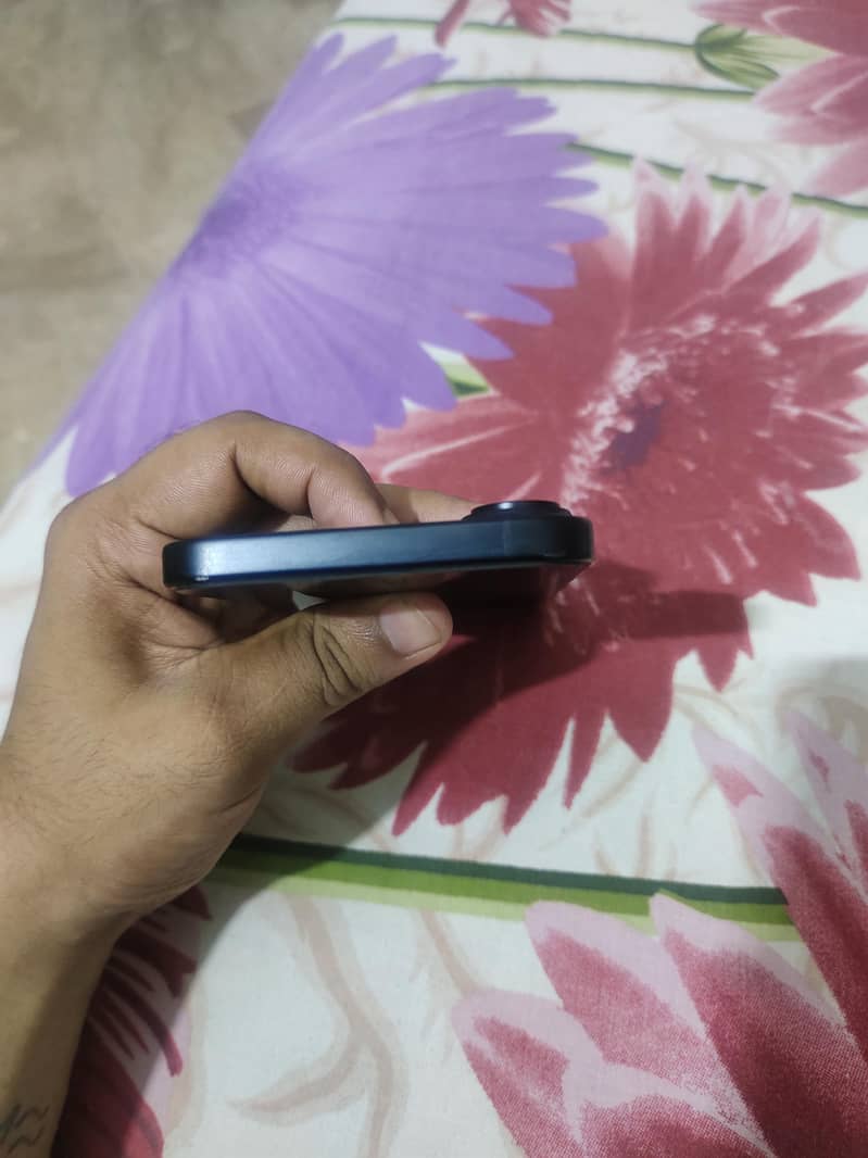 iphone 16 plus jv 4