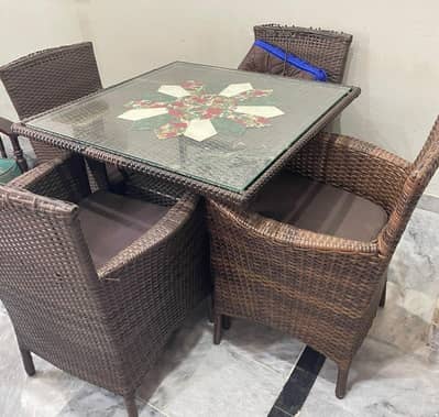 Dinning Table