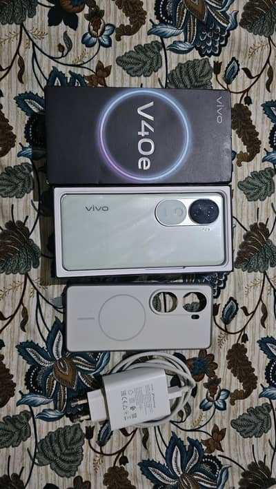 Vivo V40e