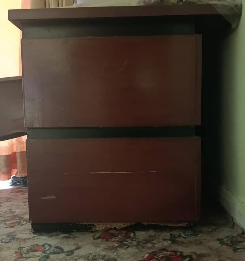 Solid wood table 1