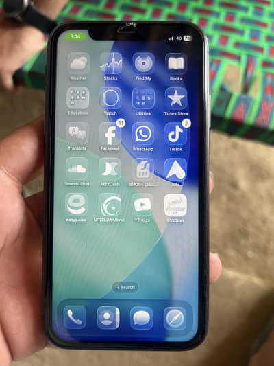 Apple iPhone 11