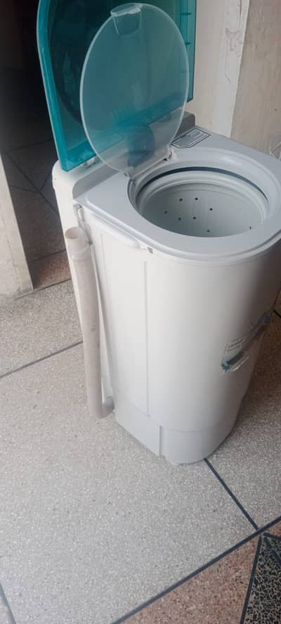 Haier Spin Dryer Model HWS 60-50