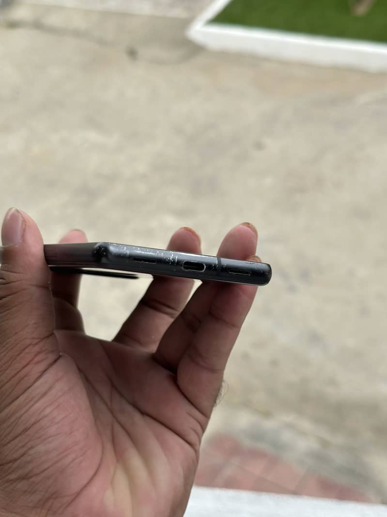 Google Pixel 7a 5