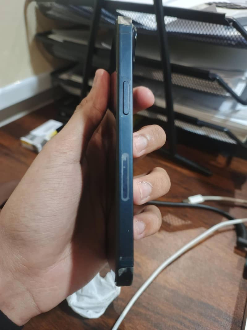 Apple iPhone 14 3