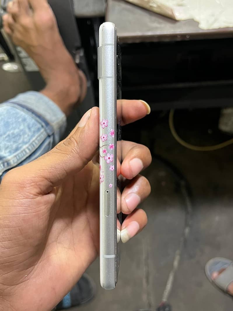 Google Pixel 7a 5