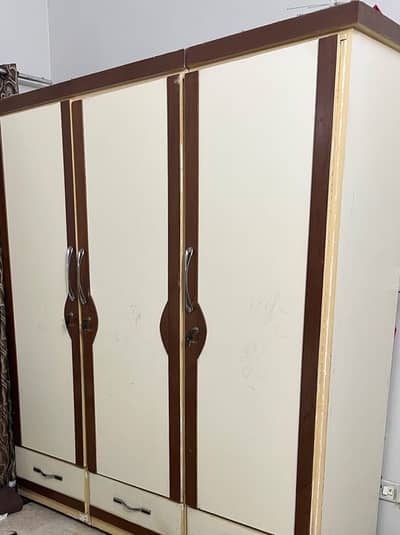 Complete bed set with mattress